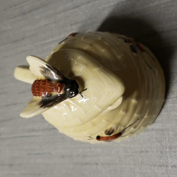 Vintage bee hive honey syrup pitcher - Picture 3 of 5